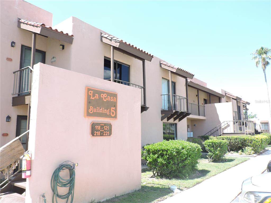 118 La Casa - Photo 1