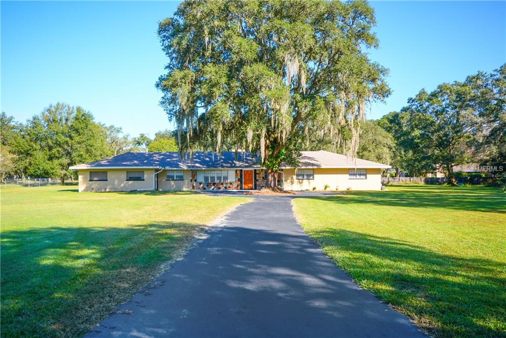 5121 Shady Oak Drive - Photo 1