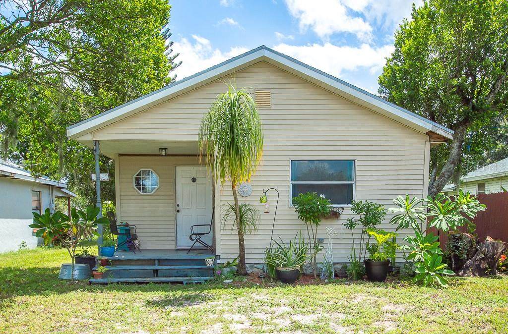 586 8TH Street - Photo 1