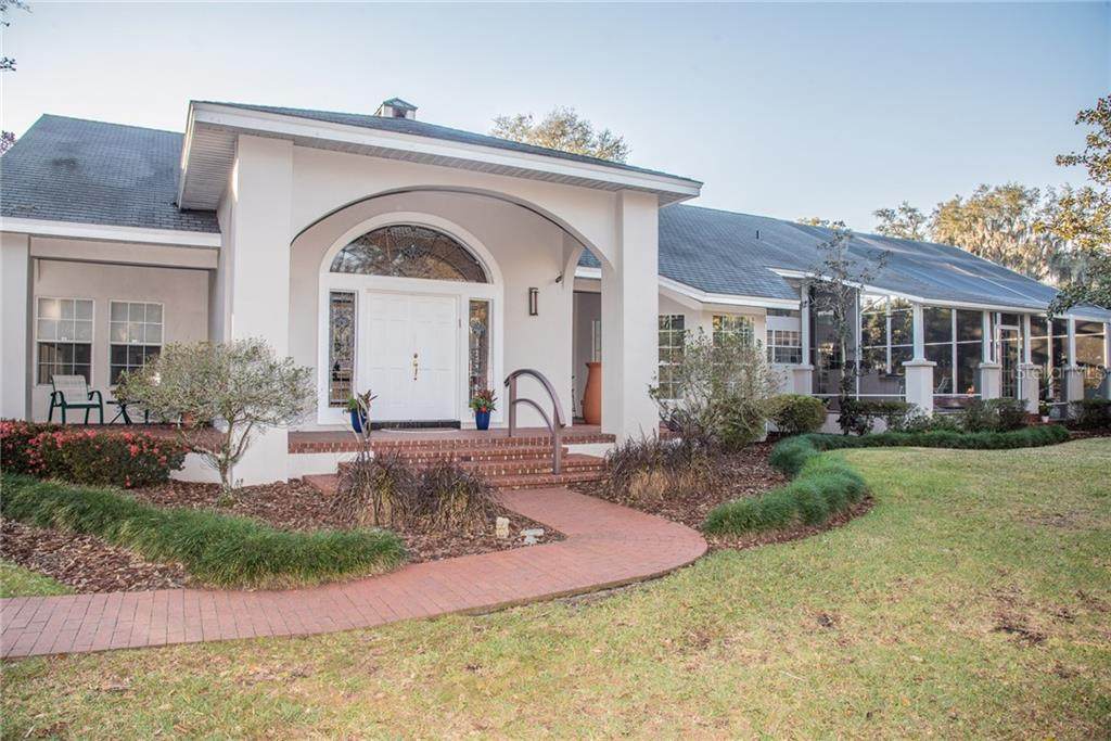 718 Wedgewood Lane - Photo 1