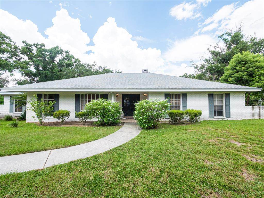 5464 Glenmore Drive - Photo 1