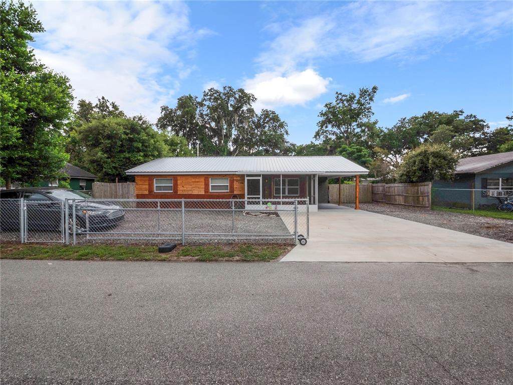 715 4TH Street - Photo 1