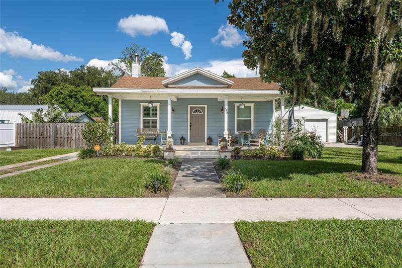 240 Parkwood Avenue - Photo 1