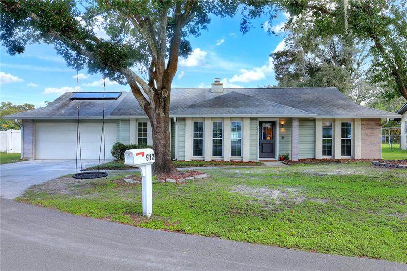 912 Southpoint Lane - Photo 1