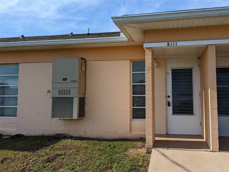 5111 Club Circle - Photo 1