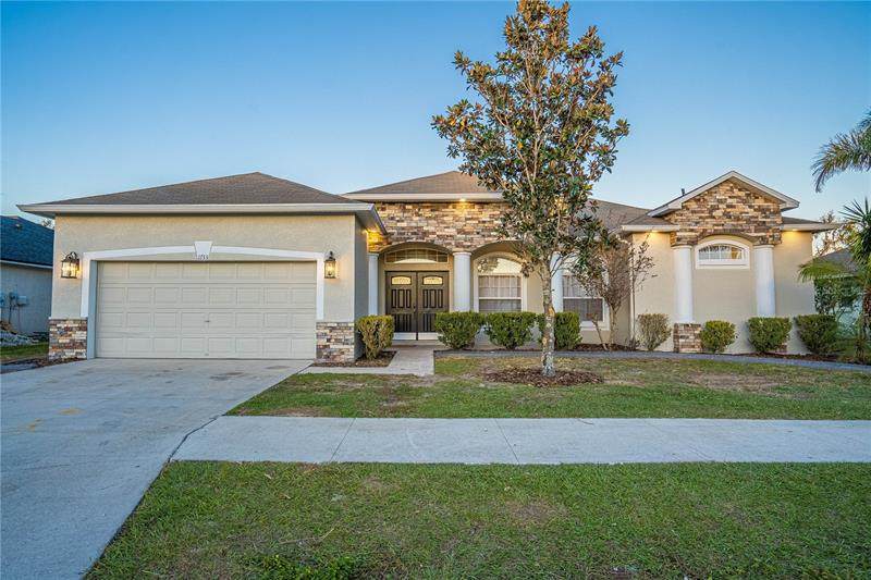 1733 James Pointe Drive - Photo 1