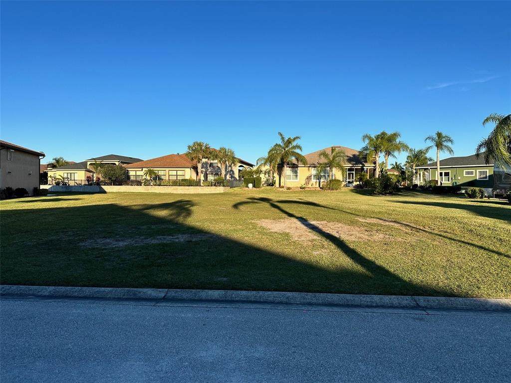 505 Meandering Way - Photo 1