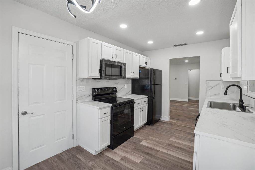 https://bt-photos.global.ssl.fastly.net/mfr/orig_boomver_1_L4948409-2.jpg