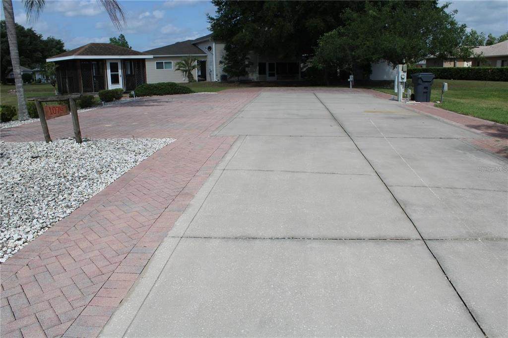1074 Caravan Loop - Photo 1