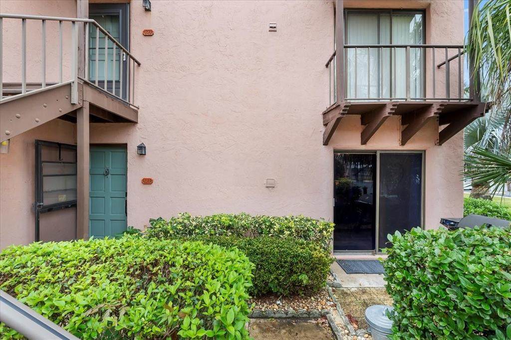 127 La Casa - Photo 1