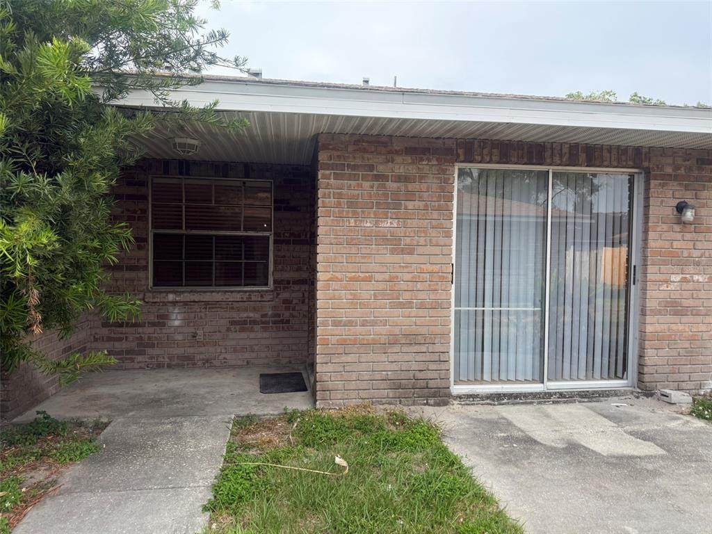 3144 Bloomingdale Villas Court - Photo 1