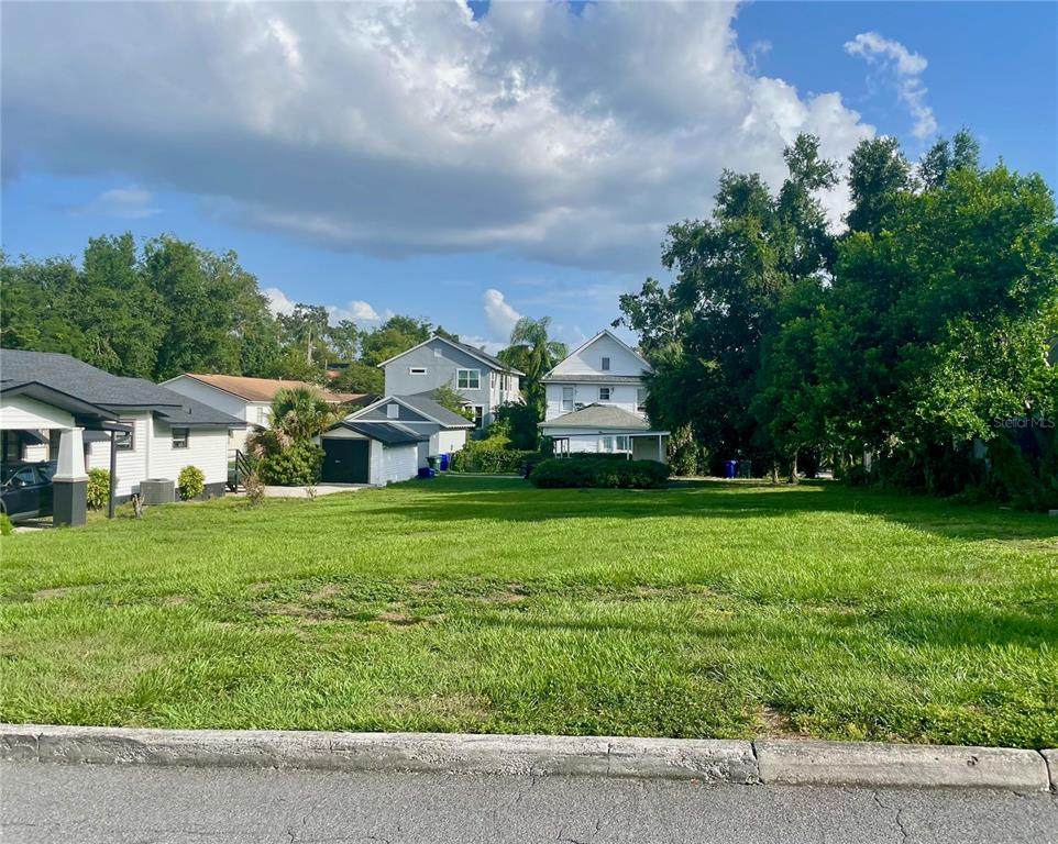 401 Palm Drive - Photo 1