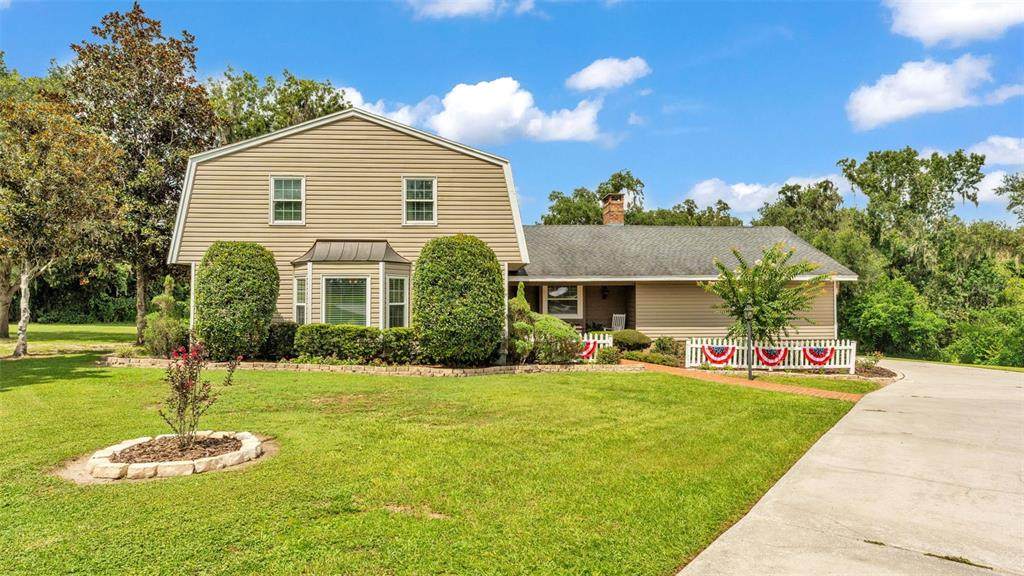 512 Water Oak Court - Photo 1