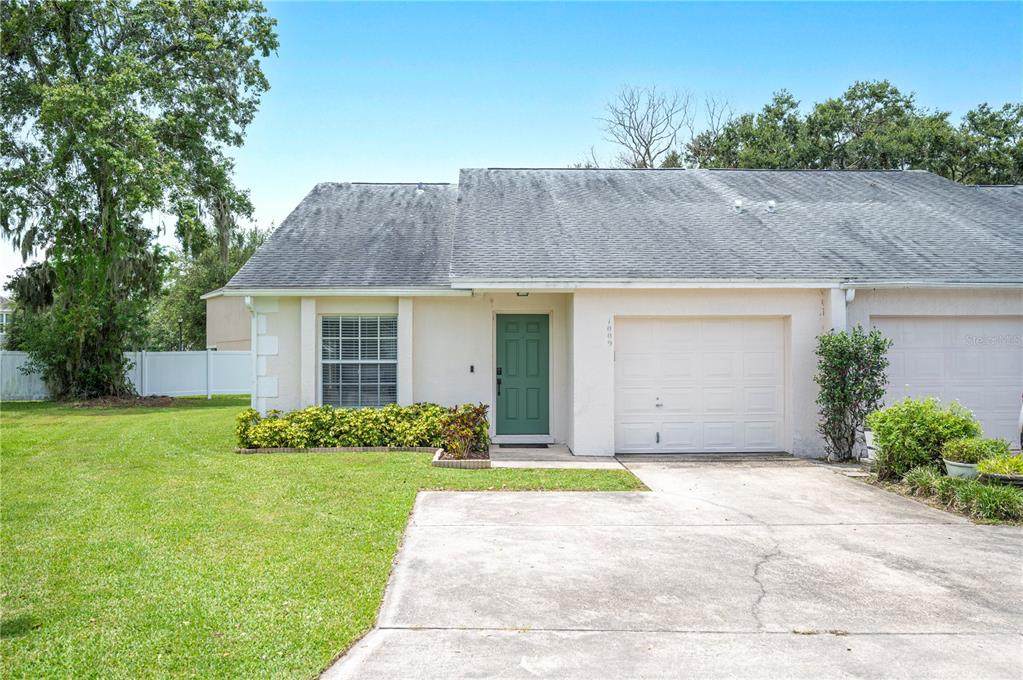 1009 Meadowood Pointe Road - Photo 1
