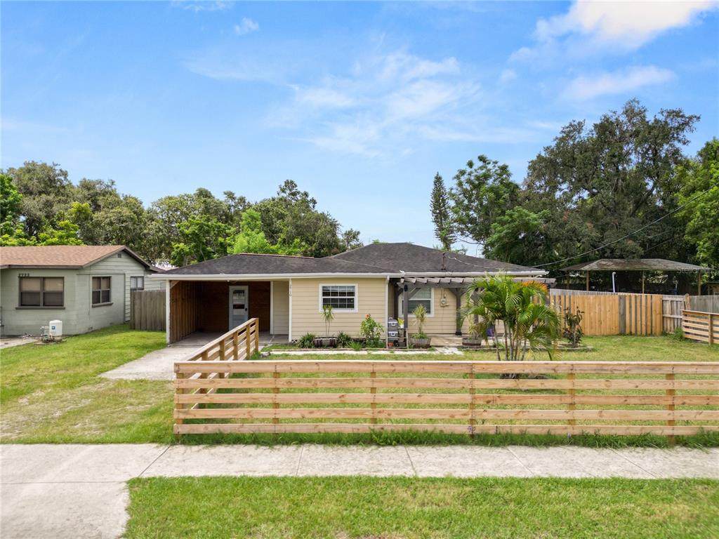 2719 Woodstock Avenue - Photo 1