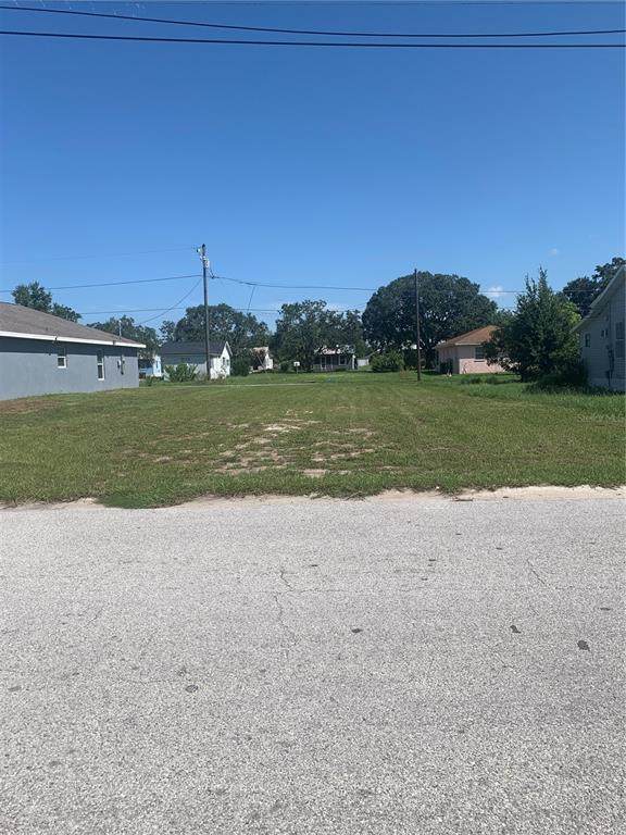 517 Lincoln Avenue - Photo 1