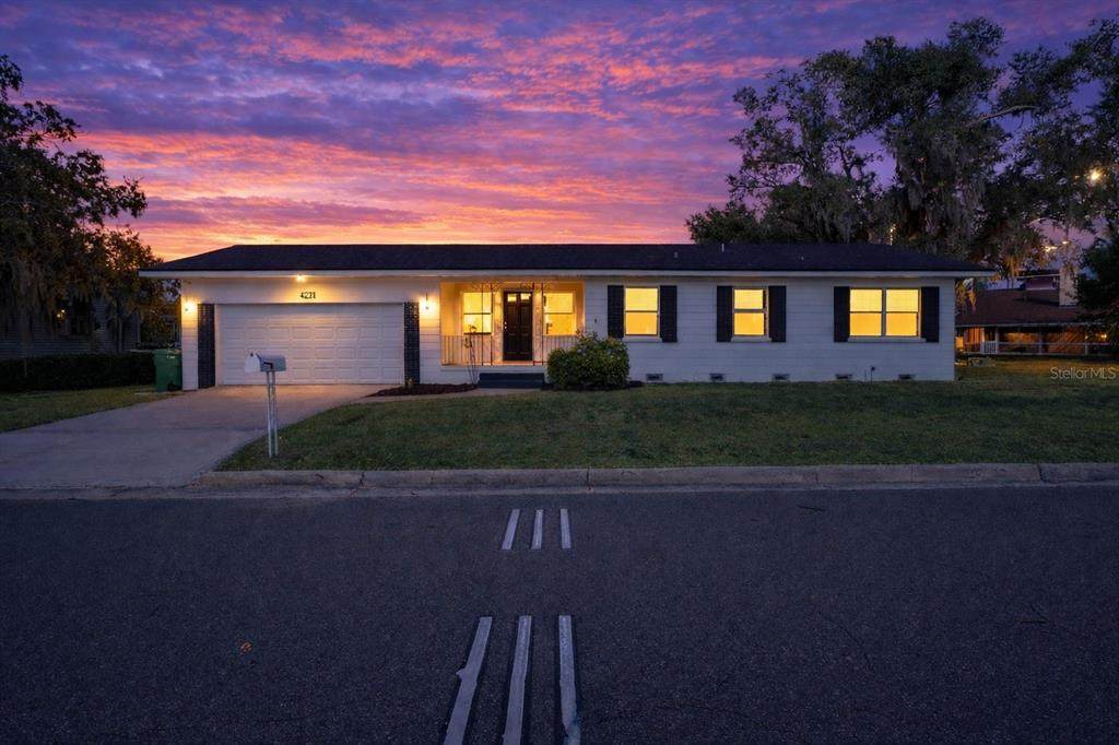 1301 Evalyn Drive - Photo 1