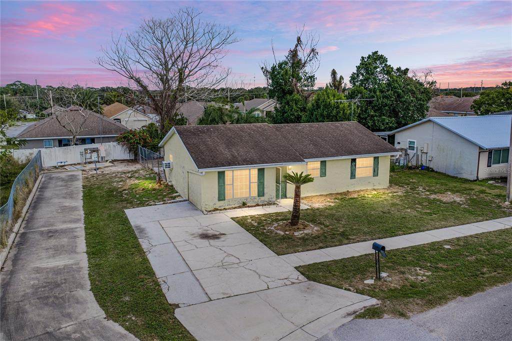 276 18TH Street - Photo 1