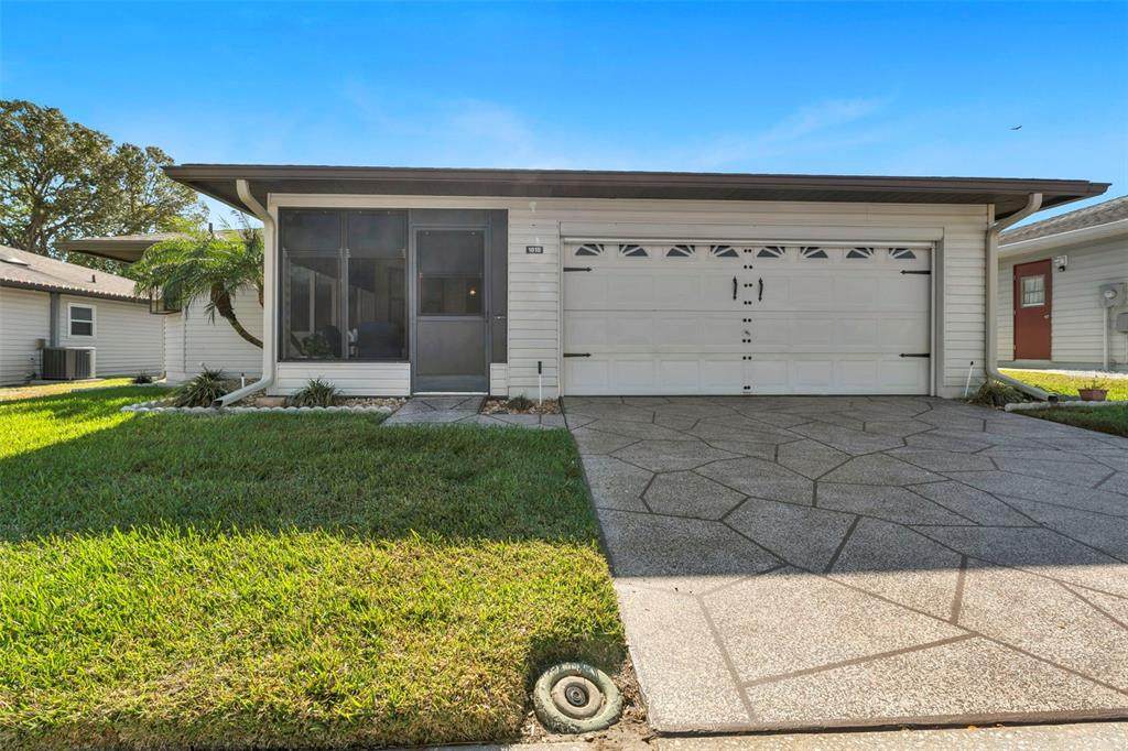 1818 Prairie Dunes Circle - Photo 1