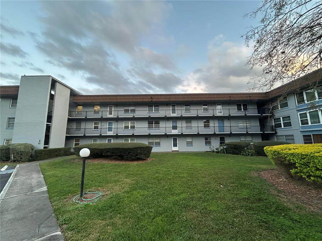 333 Lake Howard Drive - Photo 1