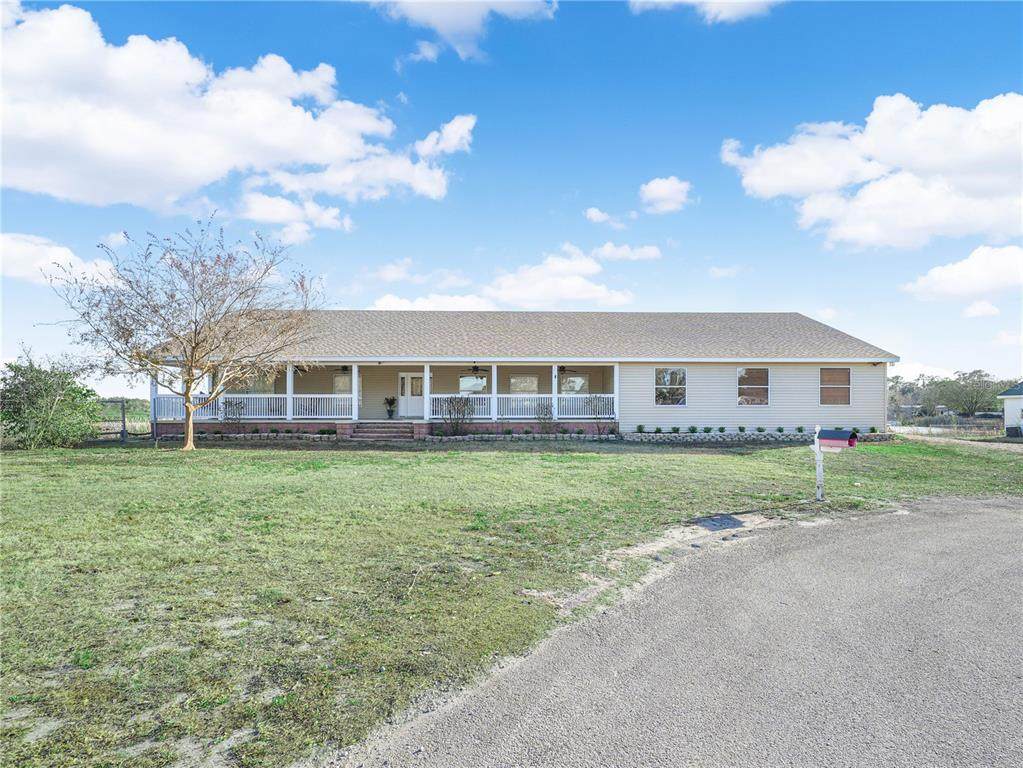 124 Pangola Drive - Photo 1