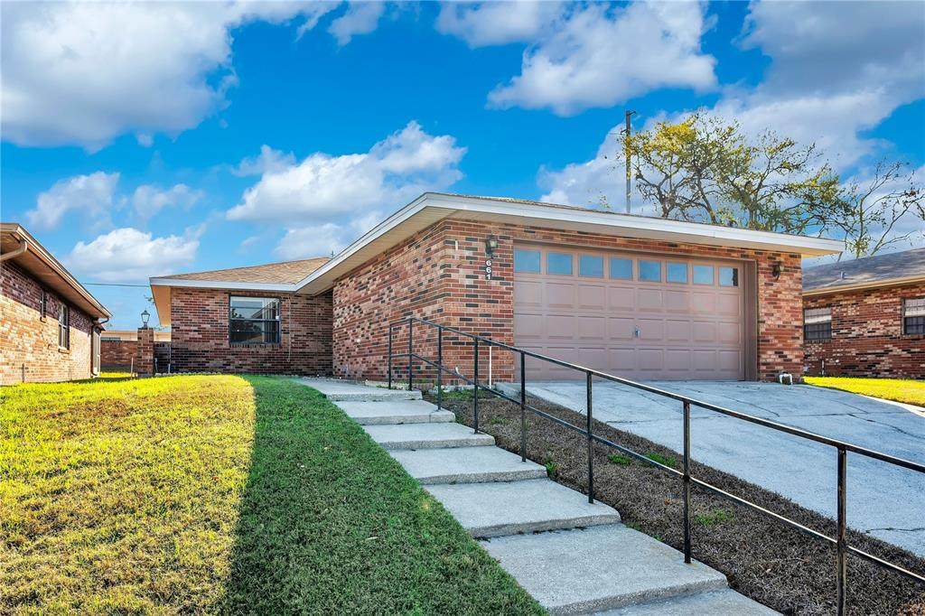 661 Lake Carolyn Circle - Photo 1