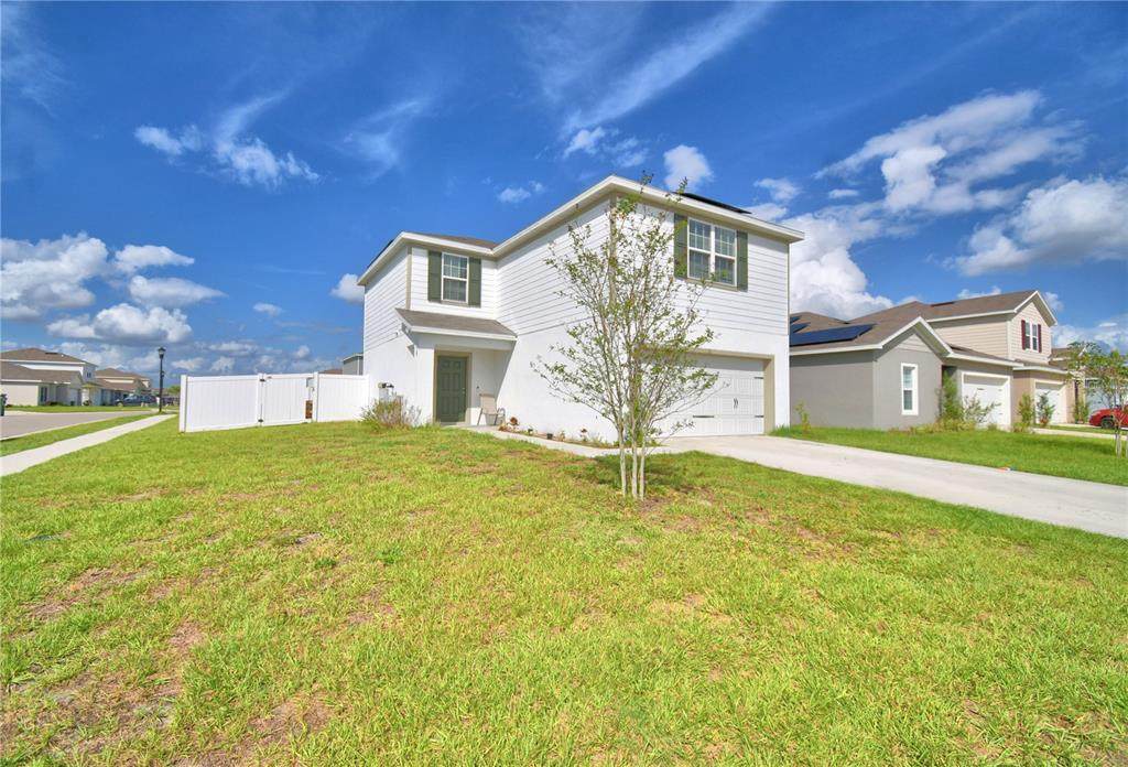 1533 Majestic Lane - Photo 1