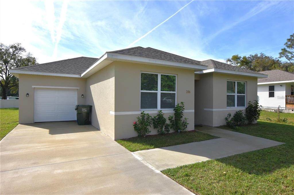 206 Crescent Drive - Photo 1