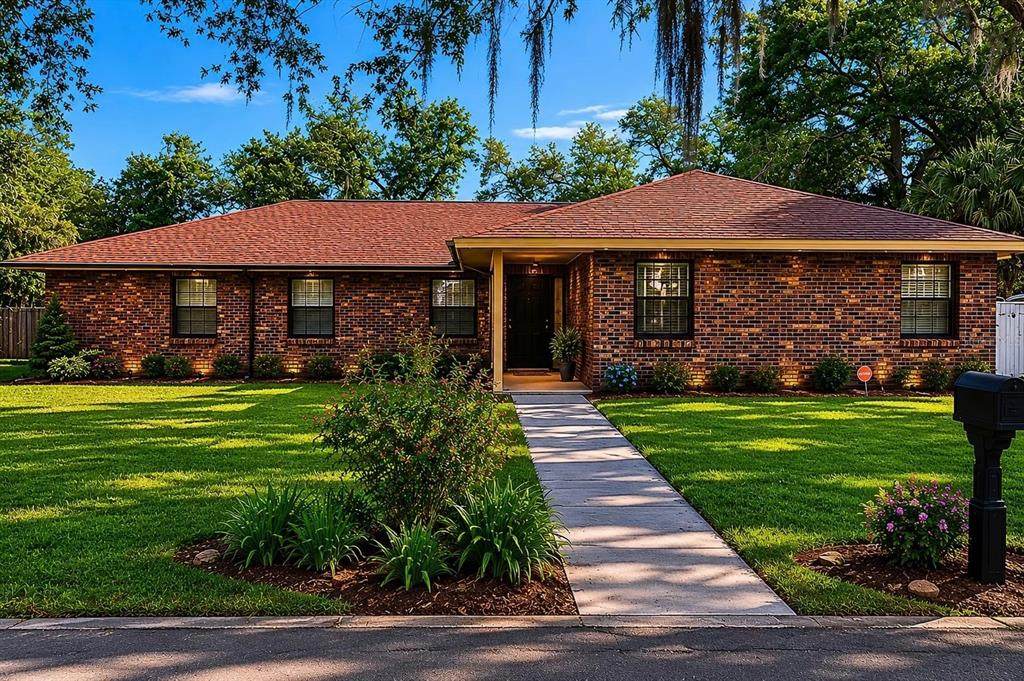 1022 Lamplighter Lane - Photo 1