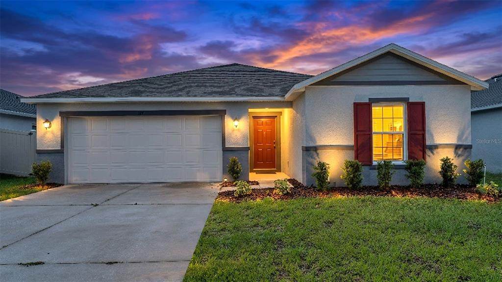 119 Summerlin Loop - Photo 1