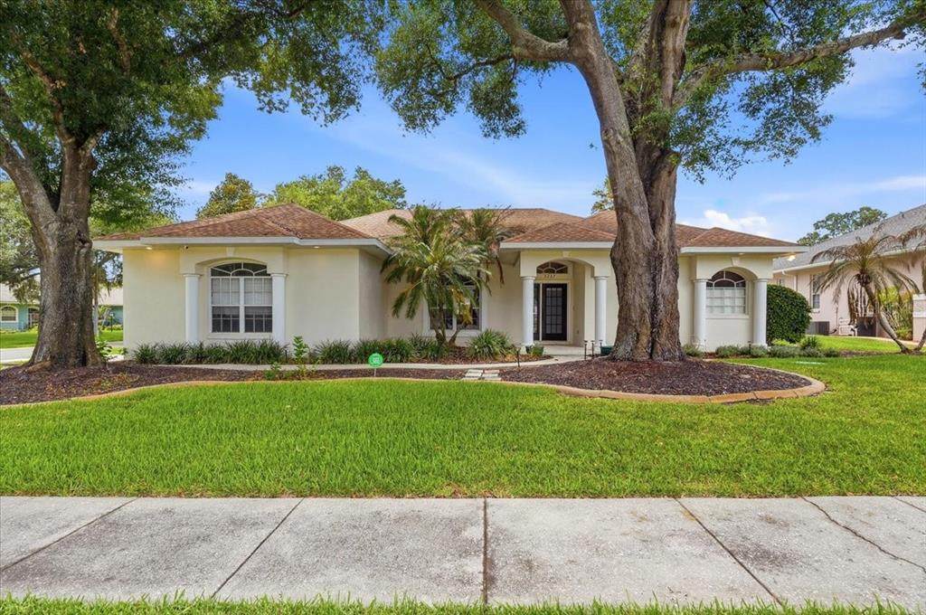5237 Bloomfield Boulevard - Photo 1