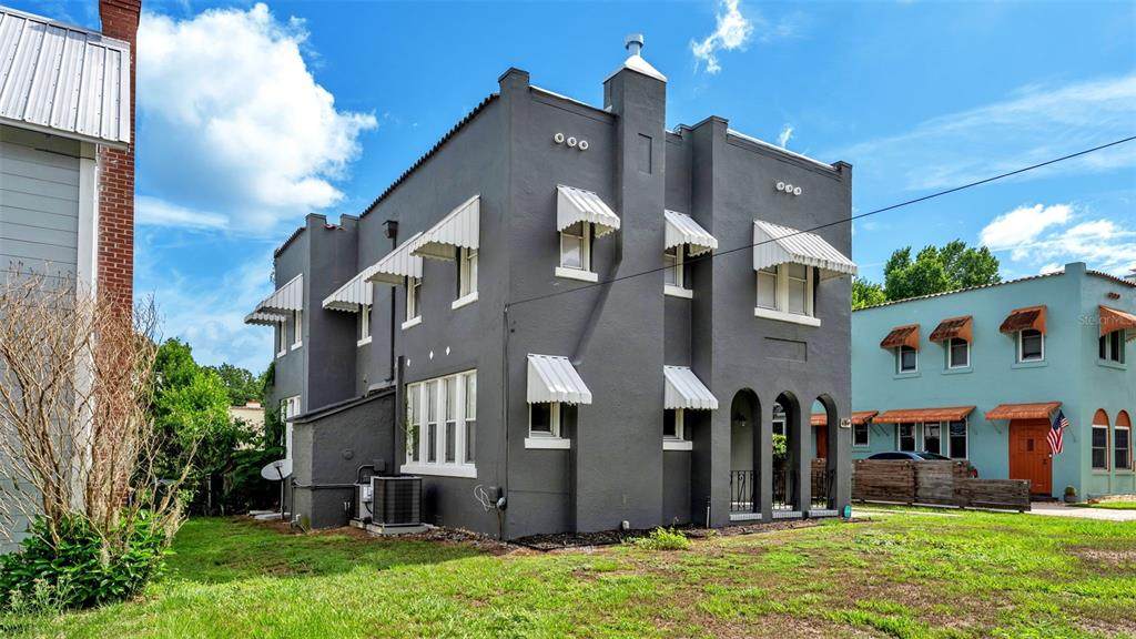 630 Stanford Street - Photo 1