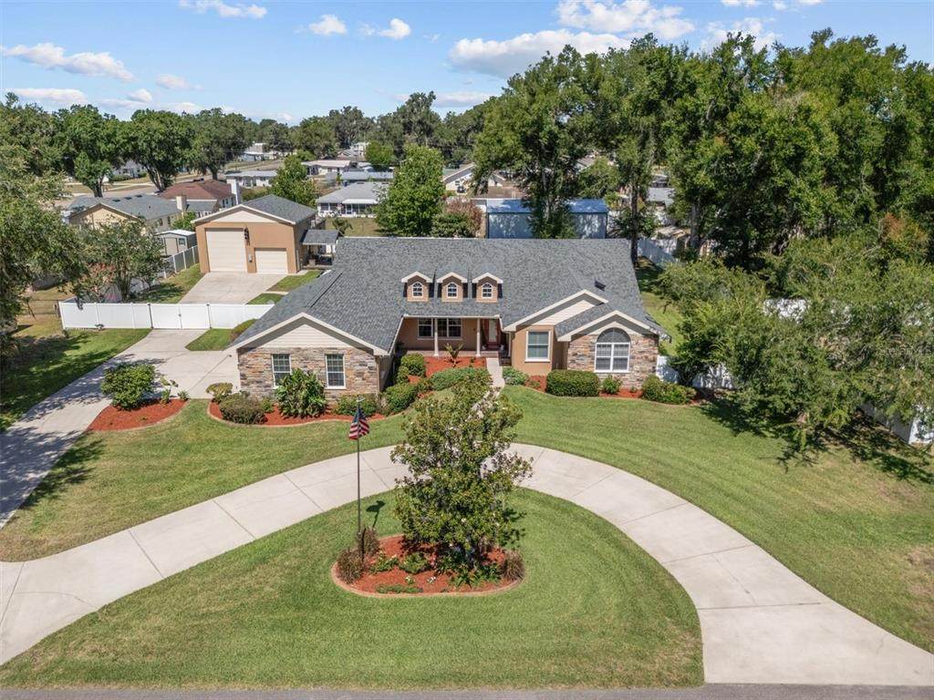 615 Oak Avenue - Photo 1