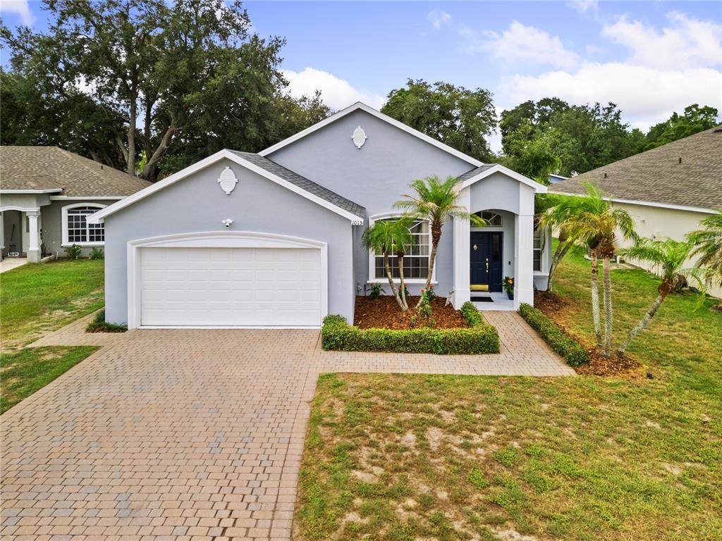 1015 Robin Lane - Photo 1