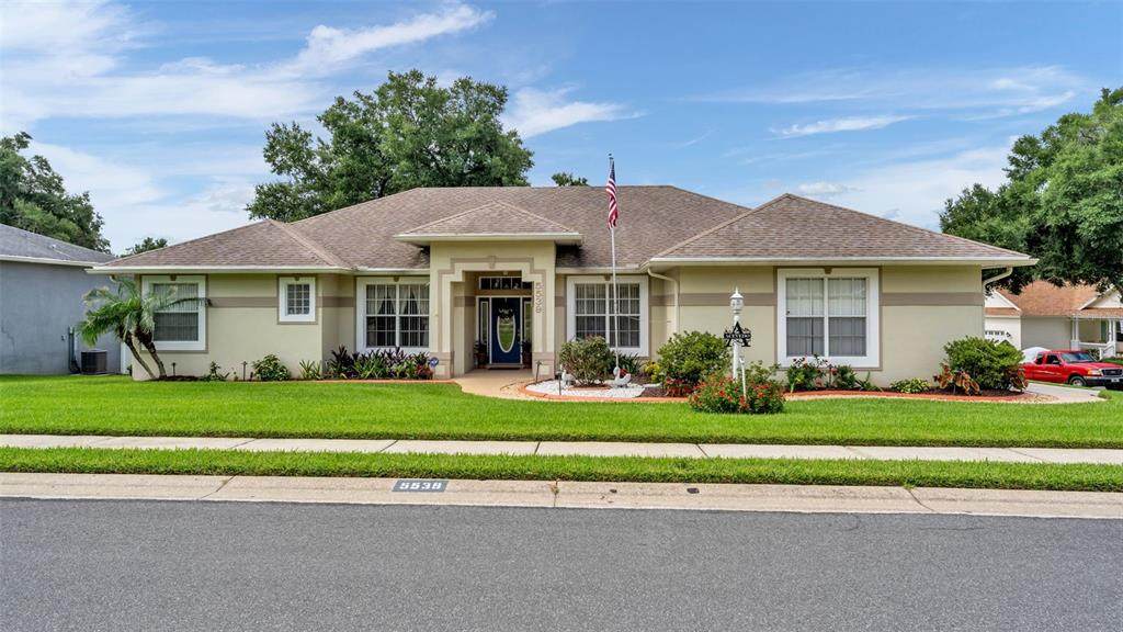 5539 Bloomfield Boulevard - Photo 1