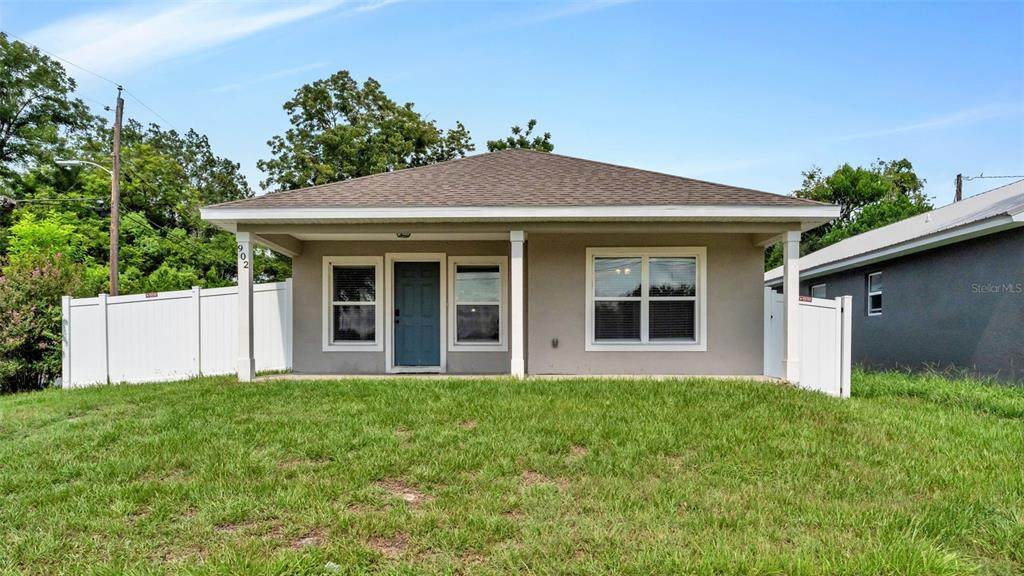 902 Vermont Avenue - Photo 1