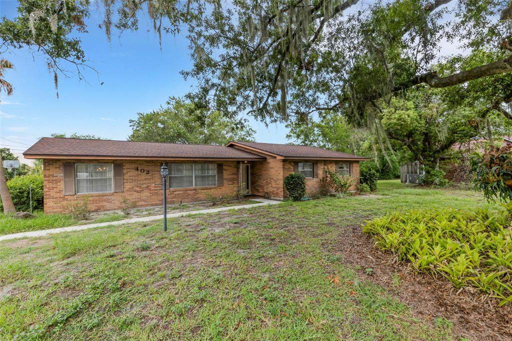 402 Aberdeen Court - Photo 1