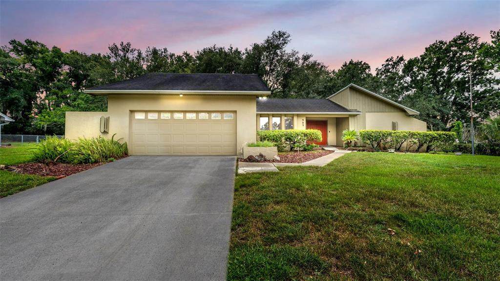 717 Woodhill Drive - Photo 1