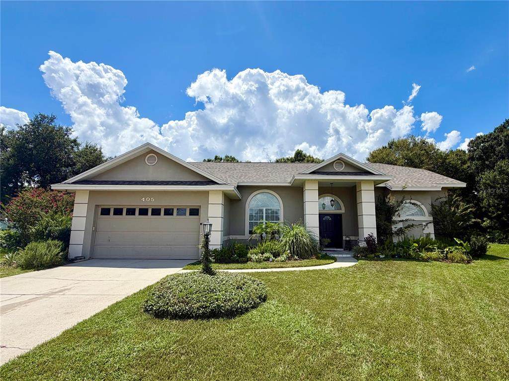 405 Valley Court - Photo 1