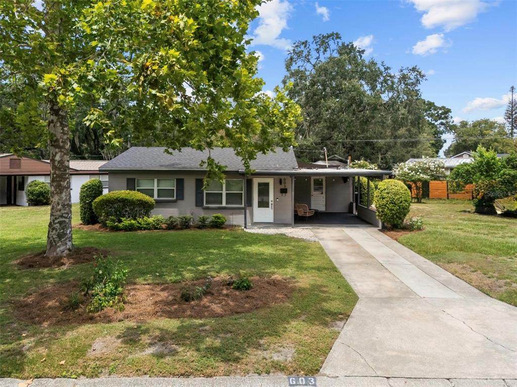 603 Hinton Crescent - Photo 1