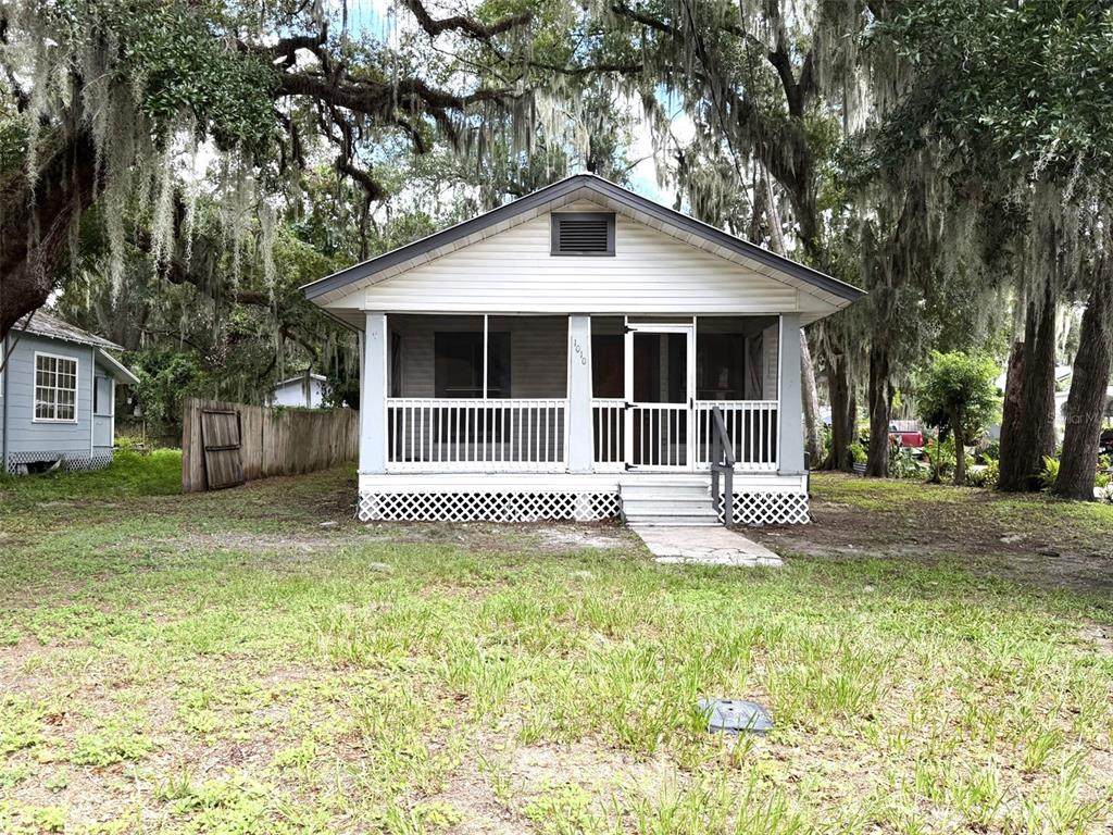 1010 Dudley Avenue - Photo 1