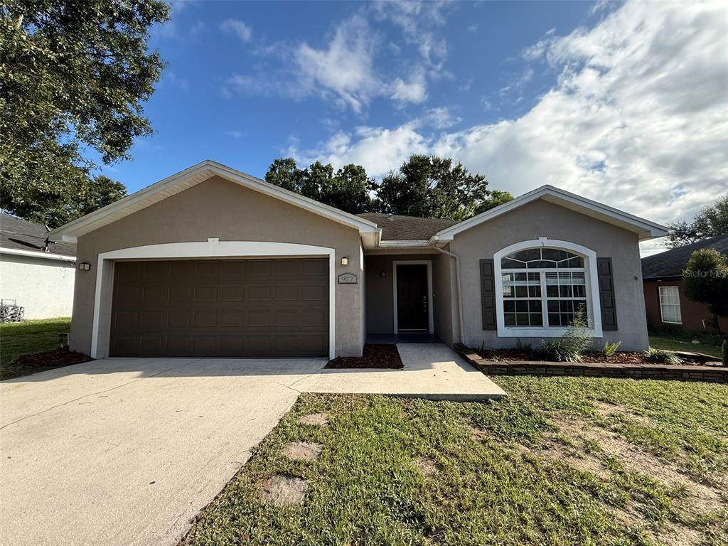 922 Cohassett Avenue - Photo 1
