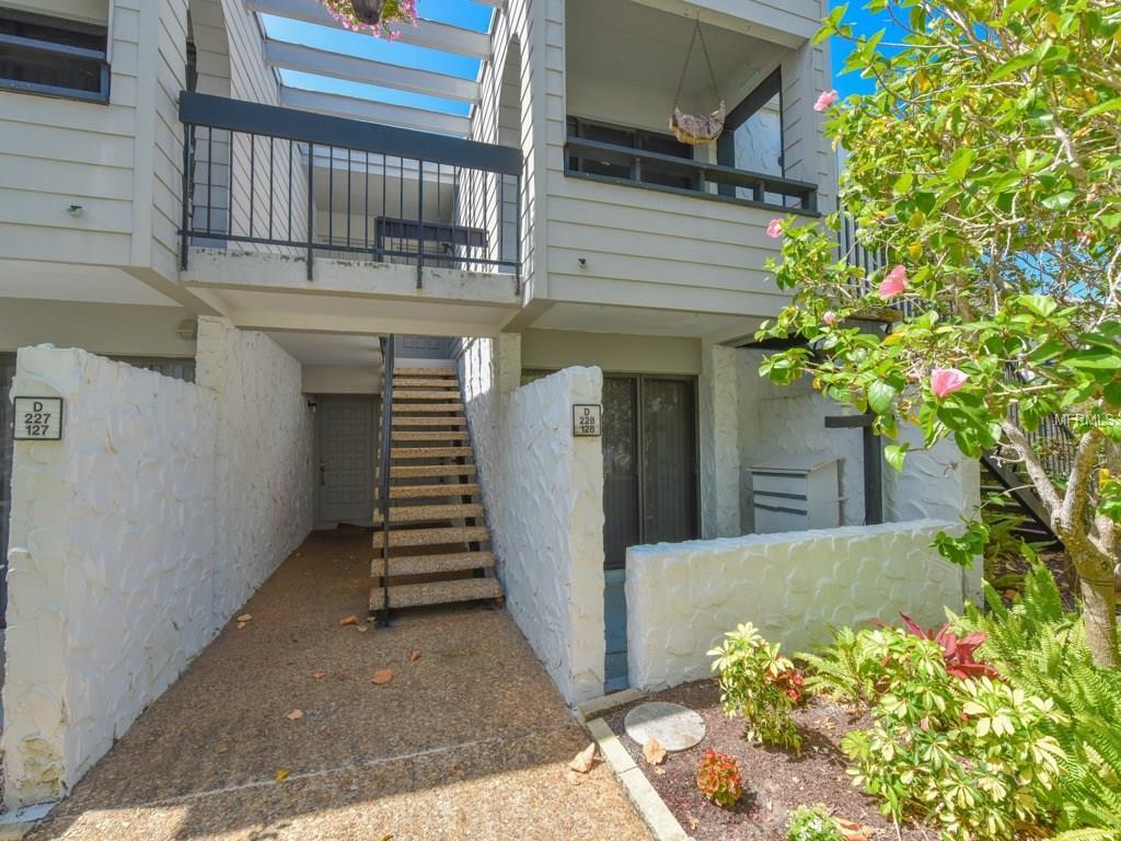 1555 Tarpon Center Drive - Photo 1