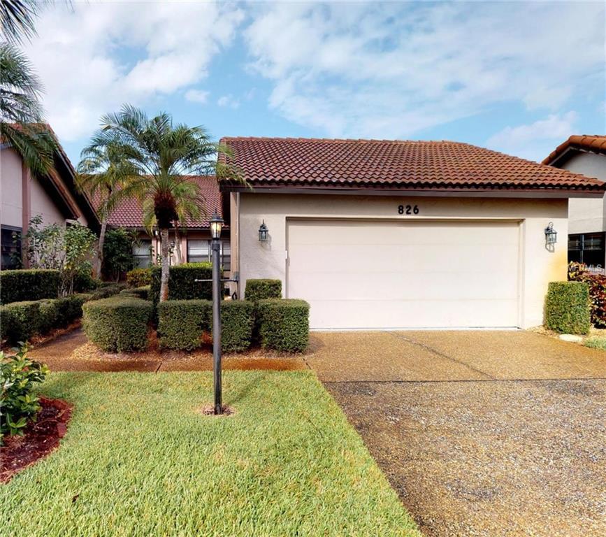 826 Country Club Circle - Photo 1