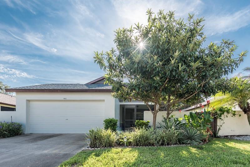 661 Linden Drive - Photo 1