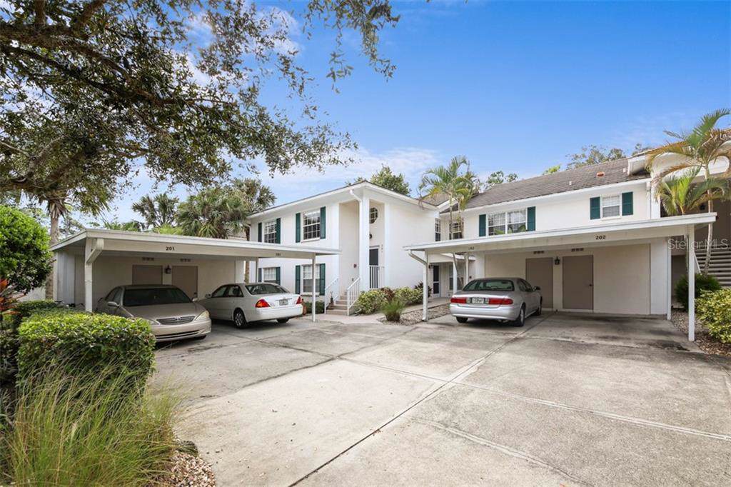 815 Montrose Drive - Photo 1