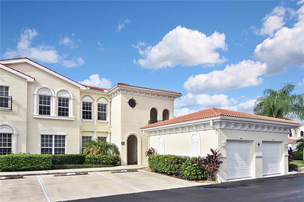 907 Ravinia Circle - Photo 1