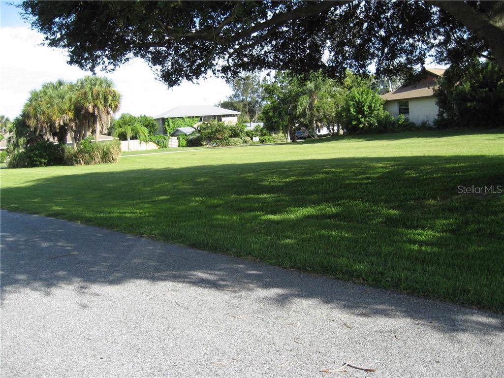 Acacia Lane - Photo 1