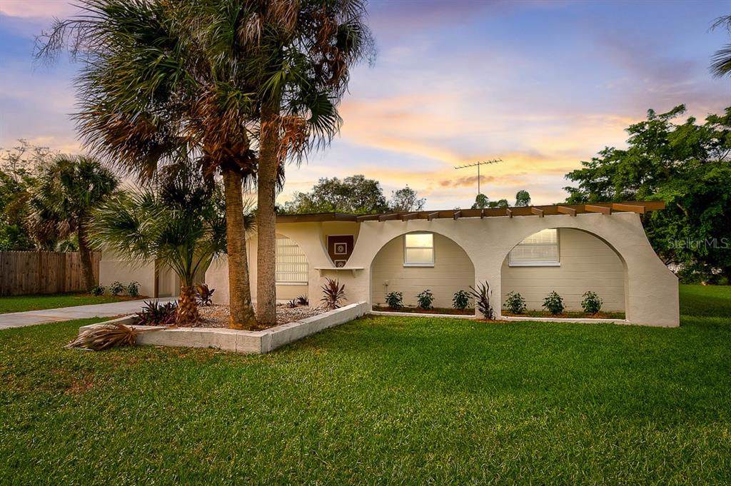501 Canal Way - Photo 1