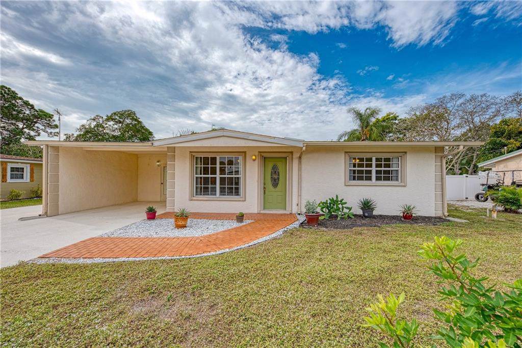 728 Golf Drive - Photo 1